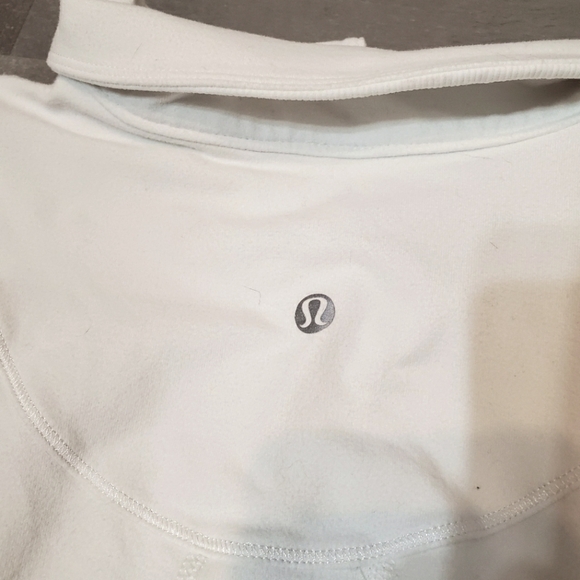 Lululemon Run: Your Heart Out Pullover. Thumbholes. White. Size 10. - Picture 8 of 13